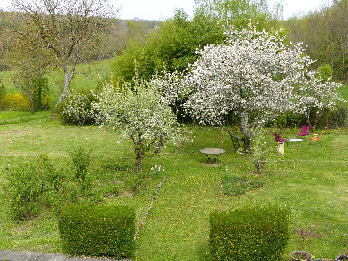 Val De La Nef Bed and Breakfast Joux-la-Ville Buitenkant foto