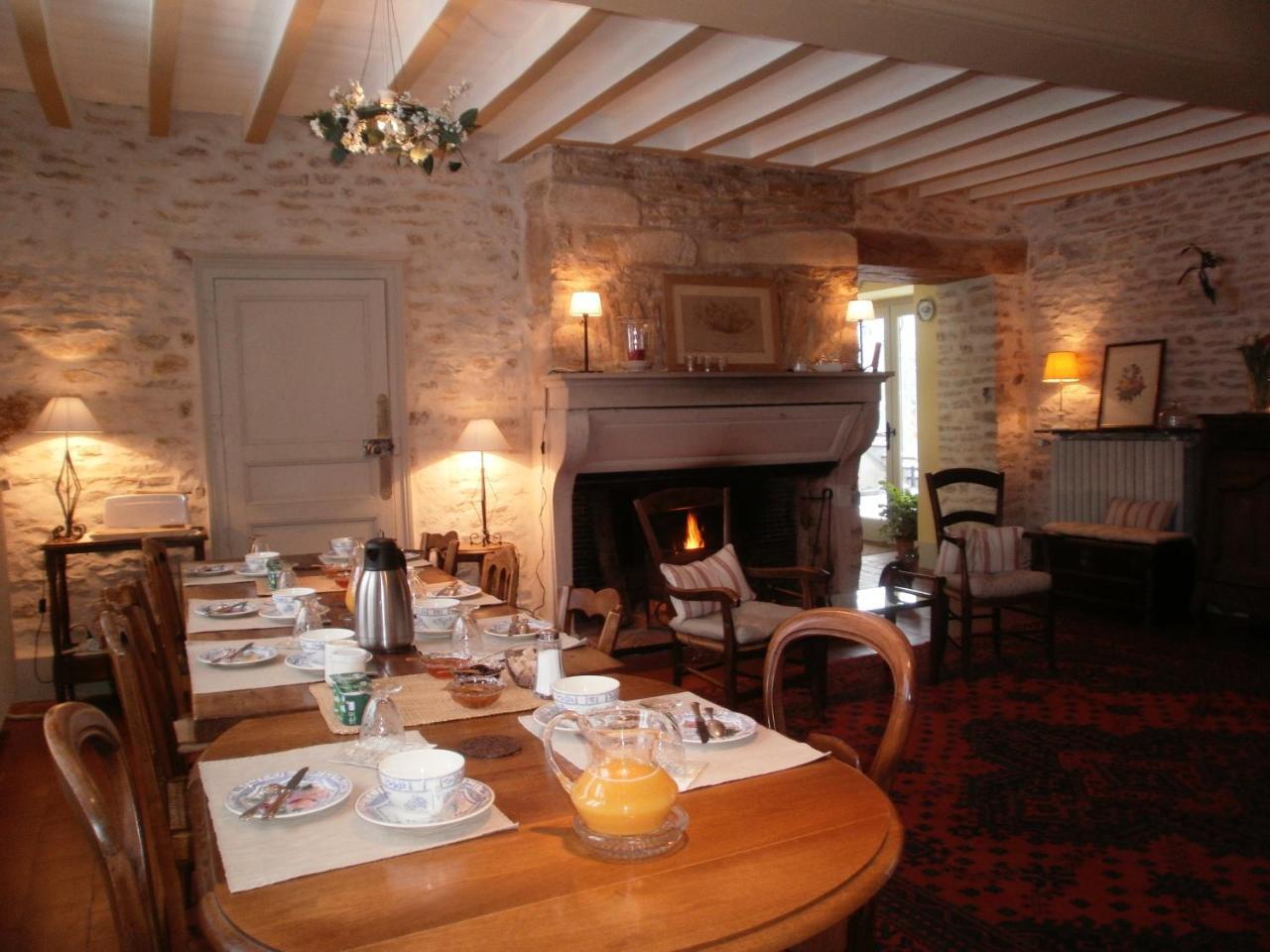 Val De La Nef Bed and Breakfast Joux-la-Ville Buitenkant foto